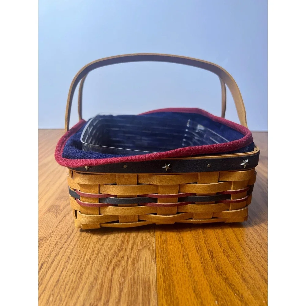 Longaberger bee 2004